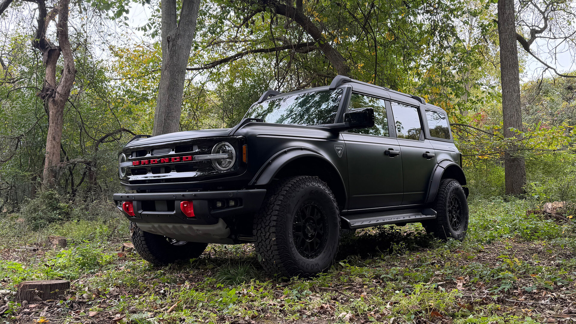 Ford Bronco доработали для бездорожья по цене Lada Vesta