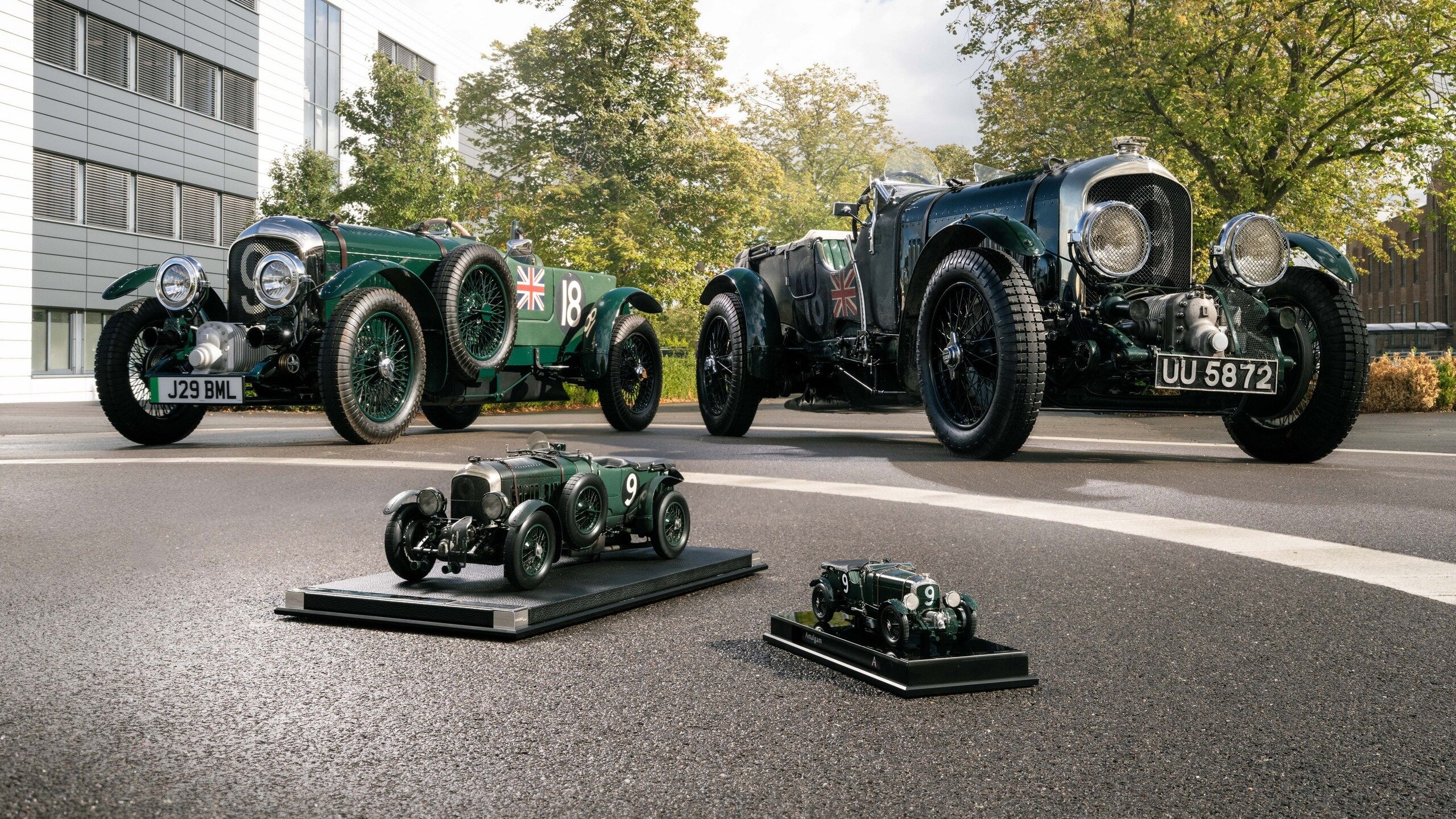 Раритетный Bentley Blower получил сразу три копии разных размеров