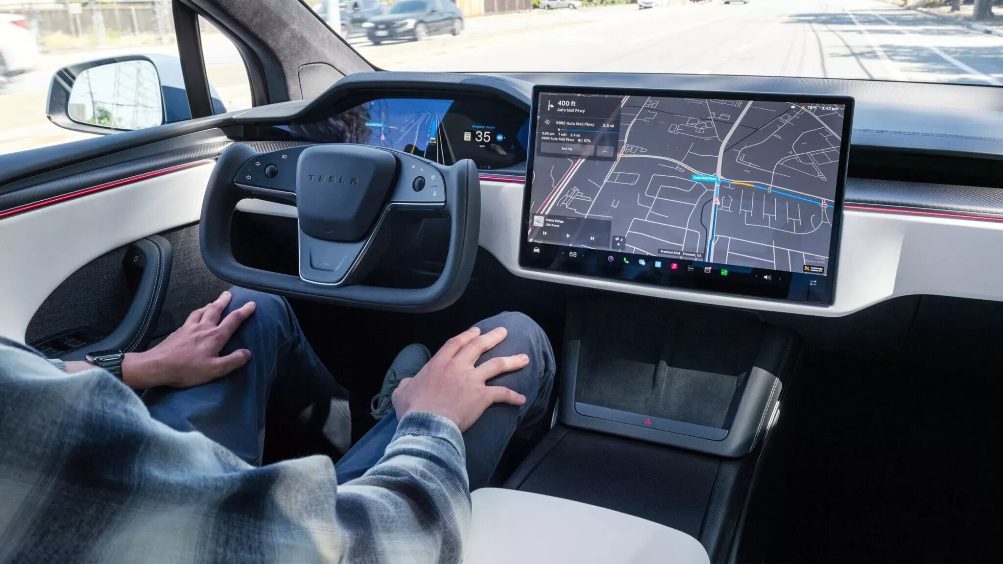 Tesla переименовала свой «автопилот» ради допуска на дороги Европы