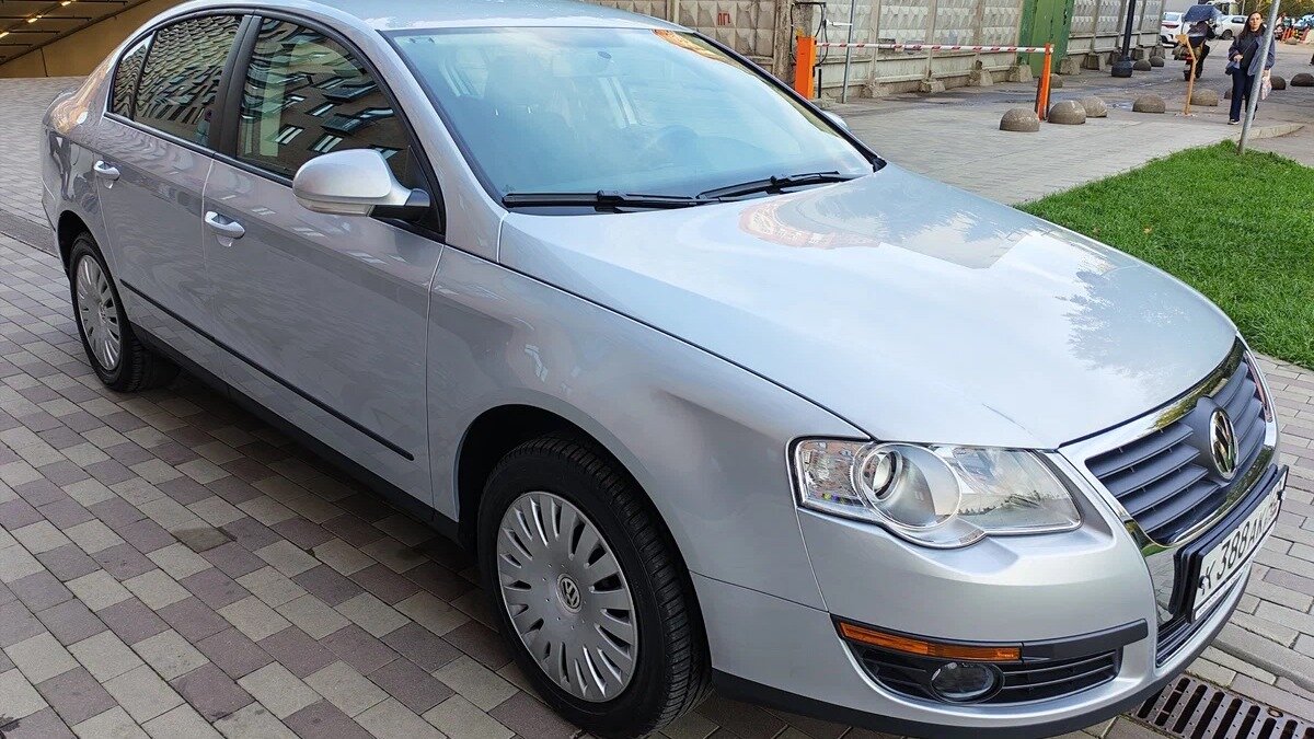 18-летний Volkswagen Passat без пробега выставили по цене Lada Vesta SW Cross