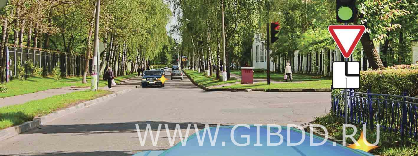 Обязаны ли Вы уступить дорогу легковому автомобилю при повороте направо?