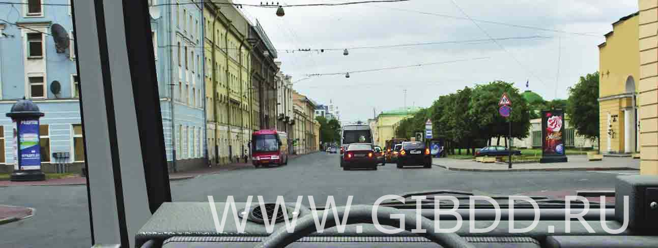 Разрешено ли Вам выехать на перекресток, за которым образовался затор: