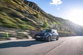 MINI представила фирменные аксессуары John Cooper Works - фото 7 от автора Аксель-Моторс MINI Север в Бортжурнале