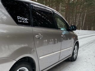 2001 Toyota Ipsum II (M20), серый, 700000 рублей, вид 3