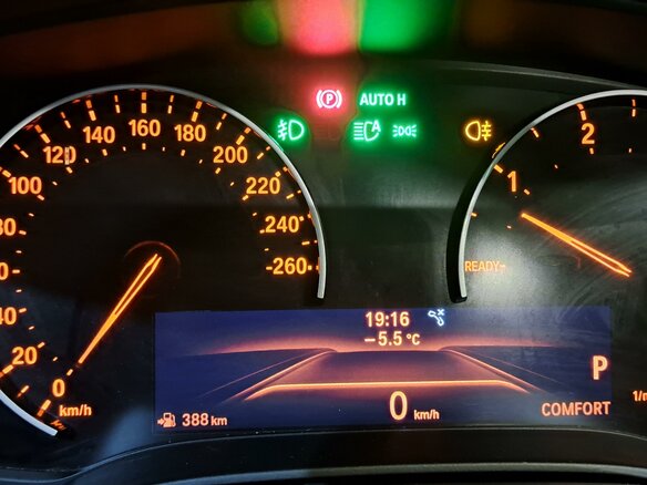 2018 BMW 5 серии 520d VII (G30/G31/G38), белый, 3000000 рублей - вид 21