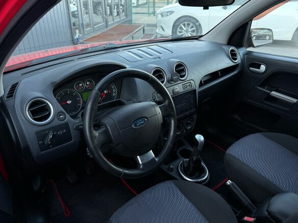 2007 Ford Fusion I Рестайлинг, красный, 460000 рублей - вид 9