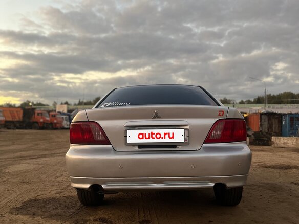 2002 Mitsubishi Galant VIII Рестайлинг, серый, 250000 рублей - вид 3