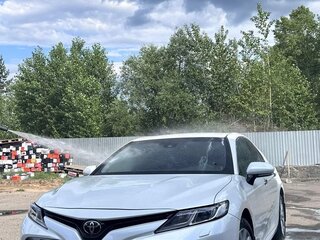 2020 Toyota Camry VIII (XV70), белый, 3050000 рублей, вид 1