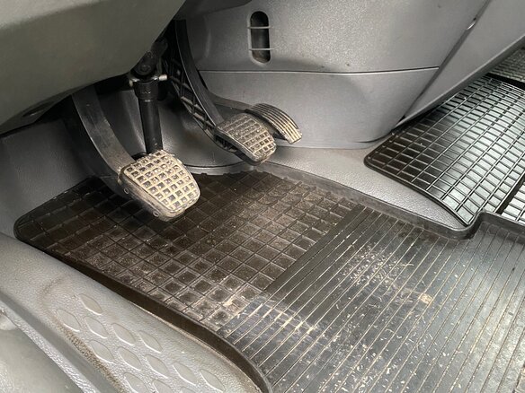 2012 Iveco Daily, белый, 2400000 рублей - вид 7