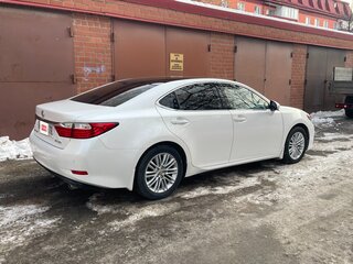 2014 Lexus ES 350 VI, белый, 2590000 рублей, вид 4