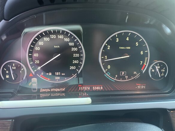 2011 BMW 7 серии Long 750Li xDrive V (F01/F02/F04), чёрный, 2000000 рублей - вид 7