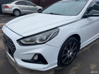 2018 Hyundai Sonata VII (LF) Рестайлинг, белый, 1620000 рублей, вид 3