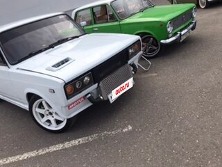 2001 Lada (ВАЗ) 2105, белый, 390000 рублей, вид 4