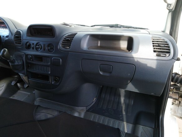 2013 Mercedes-Benz Sprinter Classic, белый - вид 13