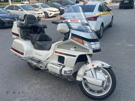 1994 Honda GL 1500 Gold Wing, белый, 750000 рублей, вид 1