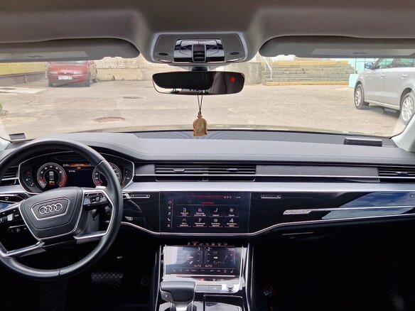 2018 Audi A8 Long 55 TFSI IV (D5), чёрный, 6500000 рублей - вид 8