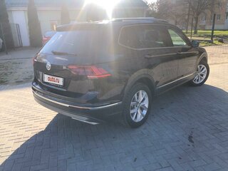 2019 Volkswagen Tiguan Allspace II, чёрный, 2343373 рублей, вид 3