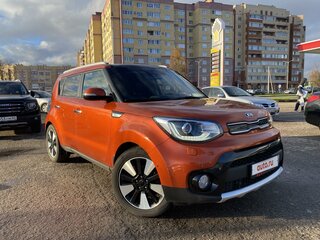 2017 Kia Soul II Рестайлинг, оранжевый, 1490000 рублей, вид 1