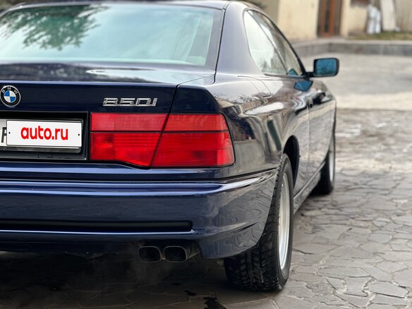 1992 BMW 8 серии 850i I (E31), синий, 15000000 рублей - вид 12