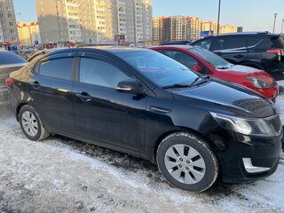 2014 Kia Rio 5-speed III, чёрный, 1250000 рублей, вид 2