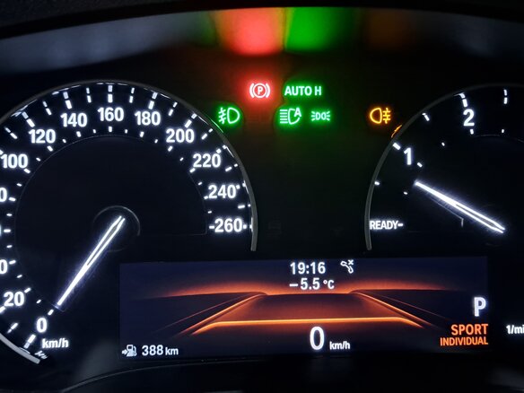 2018 BMW 5 серии 520d VII (G30/G31/G38), белый, 3000000 рублей - вид 20