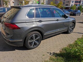 2018 Volkswagen Tiguan II, серый, 2562306 рублей, вид 3