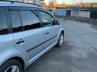 2012 Volkswagen Touran I Рестайлинг 2, серебристый, 950000 рублей, вид 4