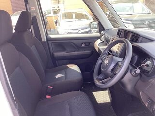 2021 Toyota Roomy I Рестайлинг, белый, 1180000 рублей, вид 5