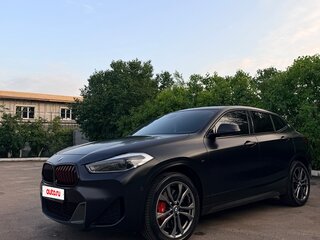 2021 BMW X2 xDrive18d I (F39), чёрный, 3650000 рублей, вид 2