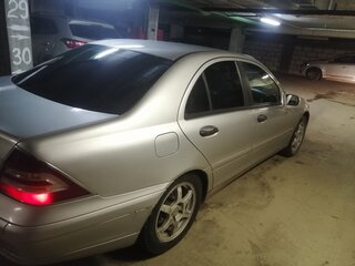 2003 Mercedes-Benz C-Класс 200 II (W203), серебристый, 549000 рублей, вид 4