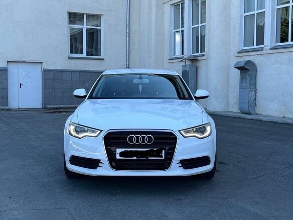 2012 Audi A6 IV (C7), белый, 1850000 рублей