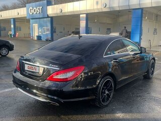 2013 Mercedes-Benz CLS 500 II (C218), чёрный, 2800000 рублей, вид 3
