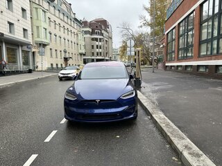 2022 Tesla Model X Long Range I Рестайлинг, синий, 8950000 рублей, вид 4