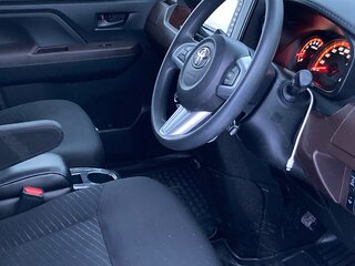 2018 Toyota Tank I, чёрный, 1250000 рублей, вид 5