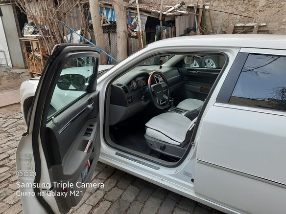 2004 Chrysler 300C I, белый, 850000 рублей - вид 26