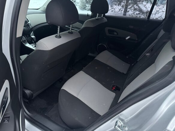 2013 Chevrolet Cruze I Рестайлинг, серебристый, 680000 рублей - вид 12