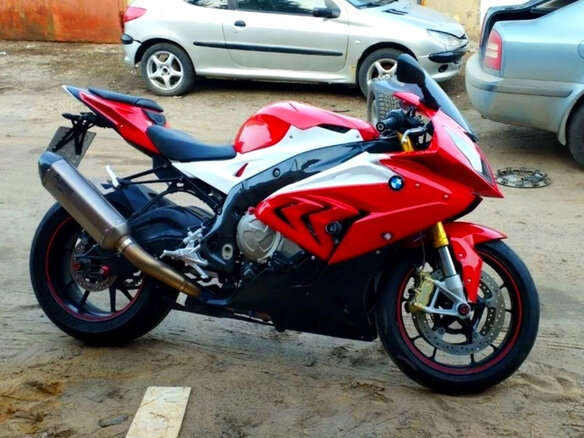 2016 BMW S 1000 RR, красный, 1490000 рублей - вид 3