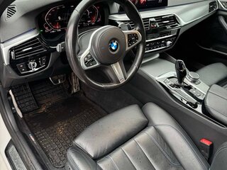 2019 BMW 5 серии 540d xDrive VII (G30/G31/G38), белый, 4500000 рублей, вид 5