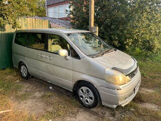 2000 Nissan Serena II (C24), серебристый, 300000 рублей, вид 3