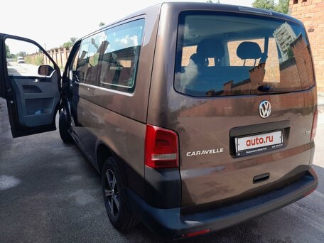 2013 Volkswagen Caravelle, коричневый, 2550000 рублей, вид 3
