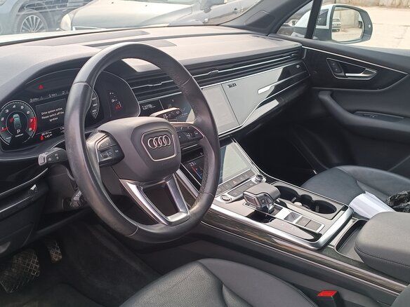 2021 Audi Q7 45 TFSI II (4M) Рестайлинг, белый, 6200000 рублей - вид 12