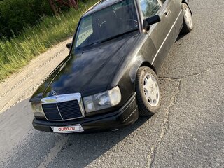 1990 Mercedes-Benz W124 250, чёрный, 230000 рублей, вид 2