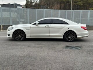 2013 Mercedes-Benz CLS AMG 63 AMG II (W218), белый, 1750000 рублей, вид 3