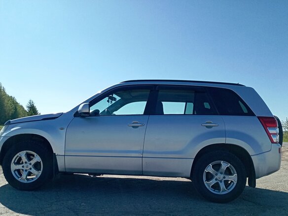 2005 Suzuki Grand Vitara II, серый, 750000 рублей