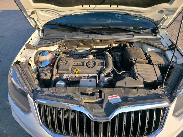 2015 Skoda Yeti I Рестайлинг, белый, 1200000 рублей - вид 16