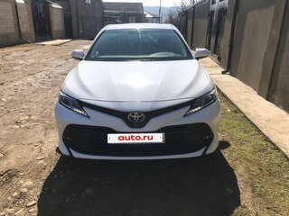 2018 Toyota Camry VIII (XV70), белый, 2150000 рублей, вид 1