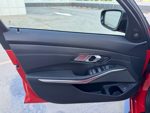 2025 BMW M3 Competition Package VI (G80) Рестайлинг, оранжевый - вид 12
