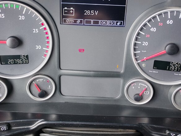 2011 MAN TGX, белый, 3500000 рублей - вид 27