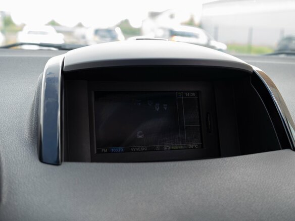 2012 Renault Koleos I Рестайлинг, белый, 995000 рублей - вид 13