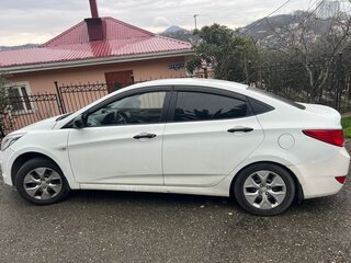 2016 Hyundai Solaris I Рестайлинг, белый, 950000 рублей, вид 1